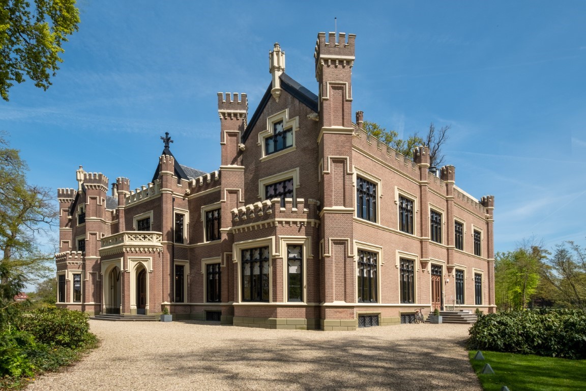 kasteel de schaffelaar van de buitenkant