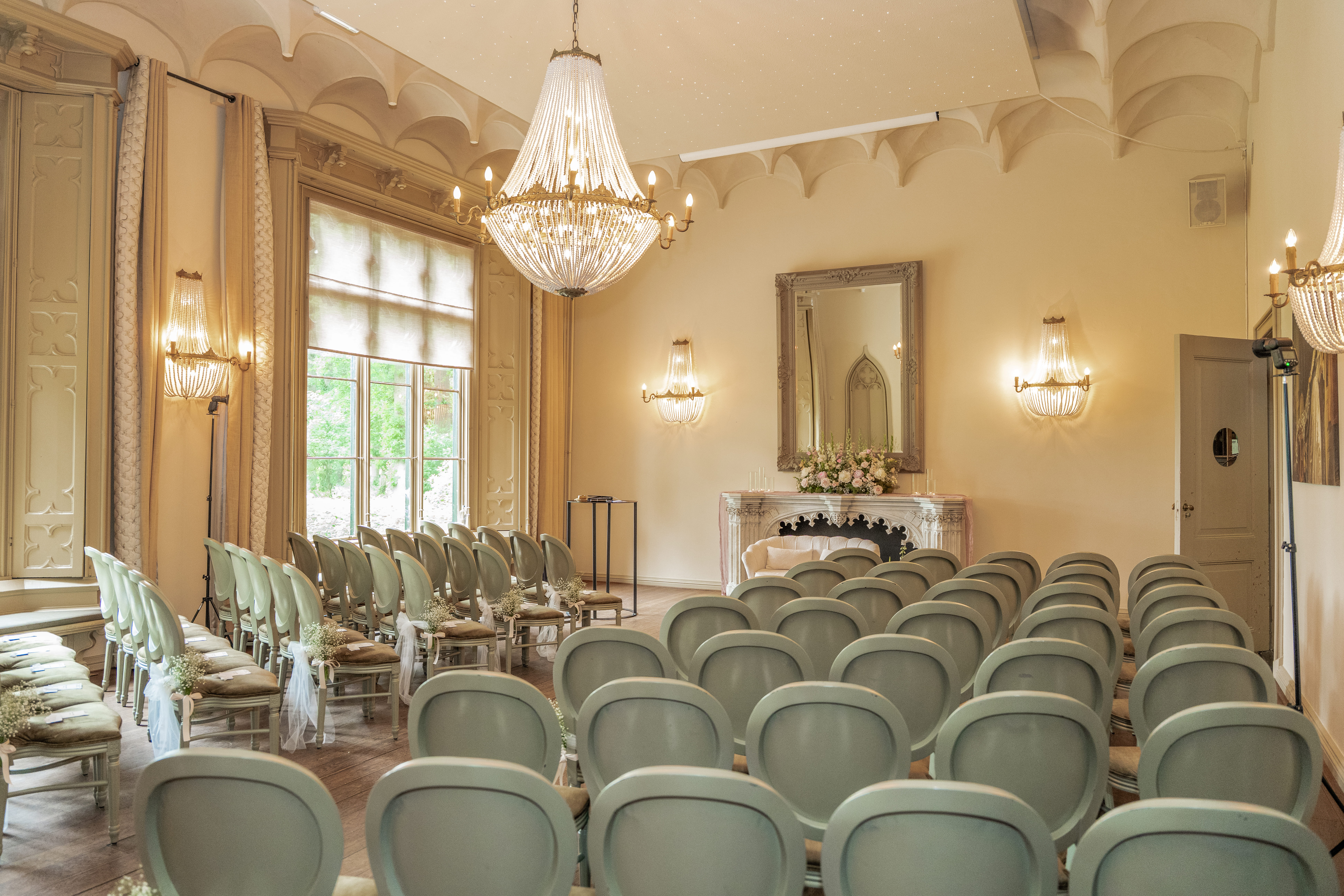 Trouwzaal met trouwopstelling in Kasteel De Schaffelaar